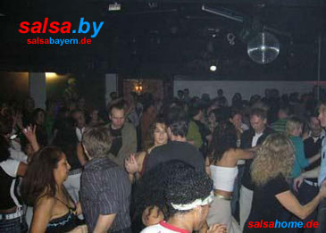 Las Candelas in Würzburg: Salsa-Tanz-Party zur Eröffnung im Art am 5.1.2007 (Bild von Josh)