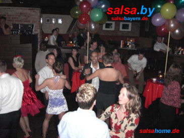 Bayerischer Hof in München - Salsa tanzen im Night-Club