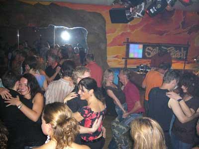 Brauhauskeller in Schweinfurt: Salsa-Tanz-Party am 30.9.2006 (Bild von Josh)